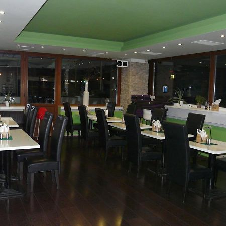 Hotel Ondras Zlin Exterior photo