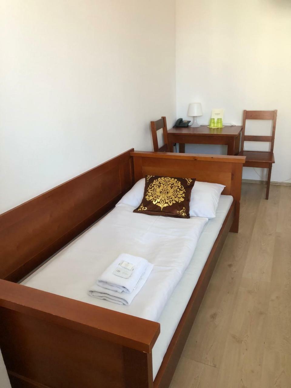 Hotel Ondras Zlin Exterior photo